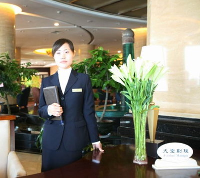 酒店管理專業畢業生風采 餐飲管理的卓越實踐